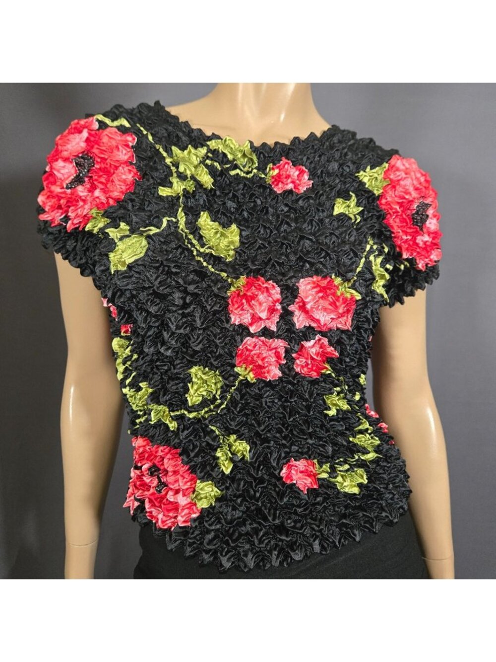 Y2K Black Floral Bubble Shirt Popcorn Top One Size Crinkle Blouse Short Sleeve